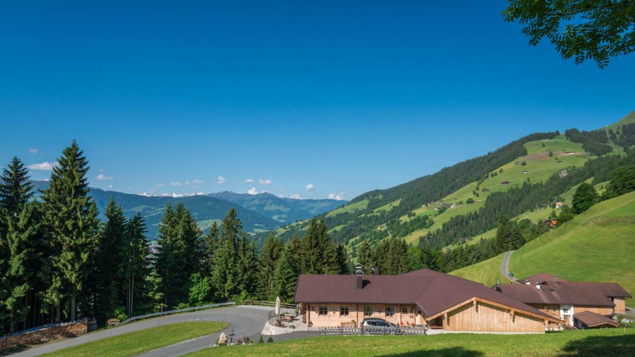 Bergpension-Ebental Brixen im Thale Esterno foto